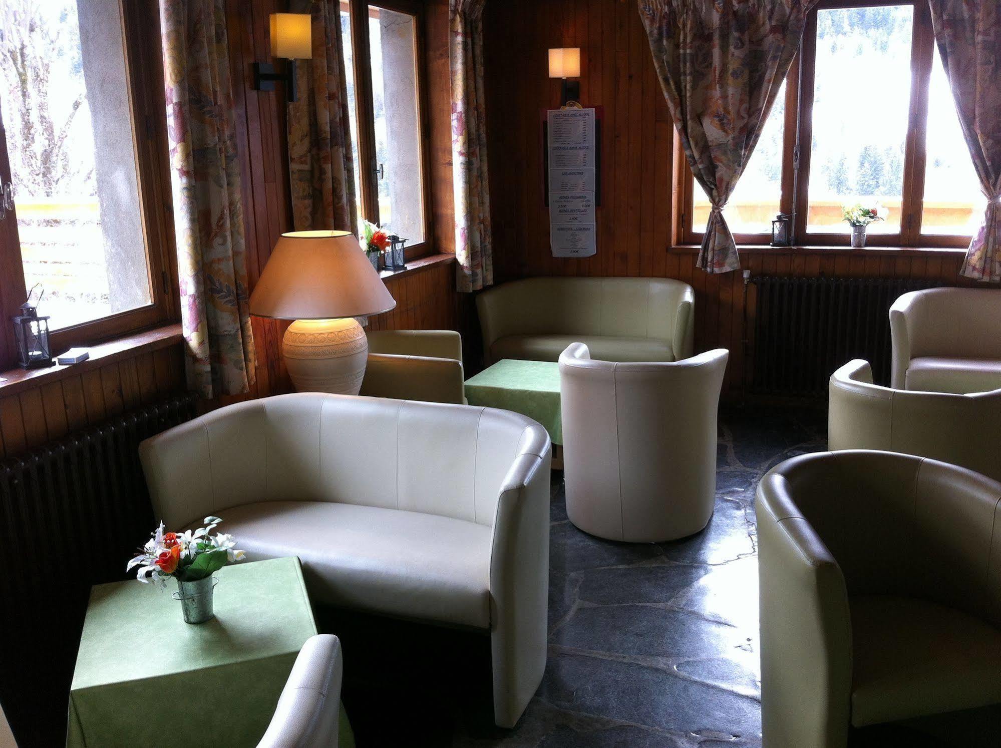 Hotel Le Genepi Мерібель Екстер'єр фото